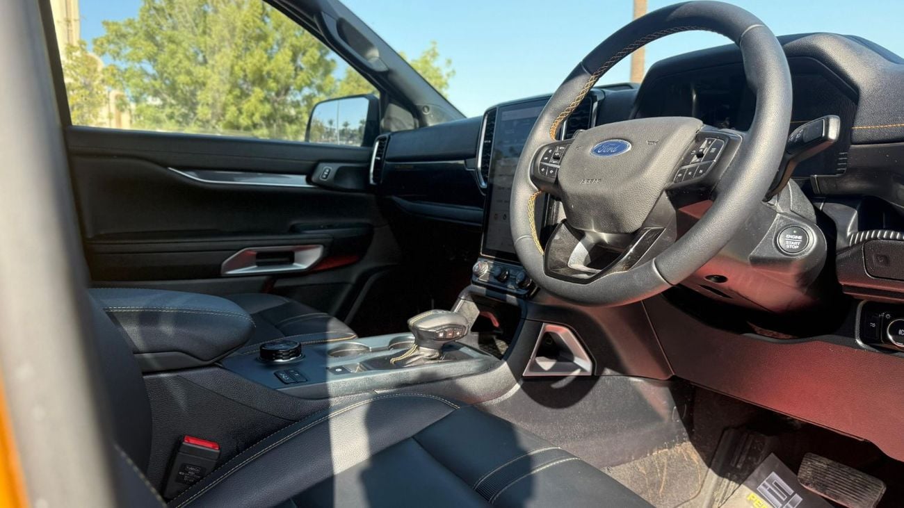 فورد رانجر Wildtrak RHD 2.0L V4 Turbo Diesel Engine 4WD 360° Camera Automatic Gear 5 Seats 4 Doors