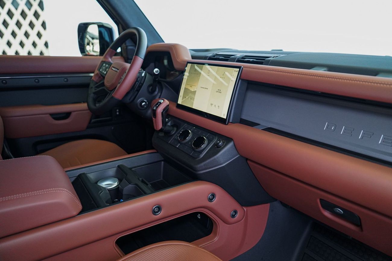 Land Rover Defender 110 P635 OCTA V8