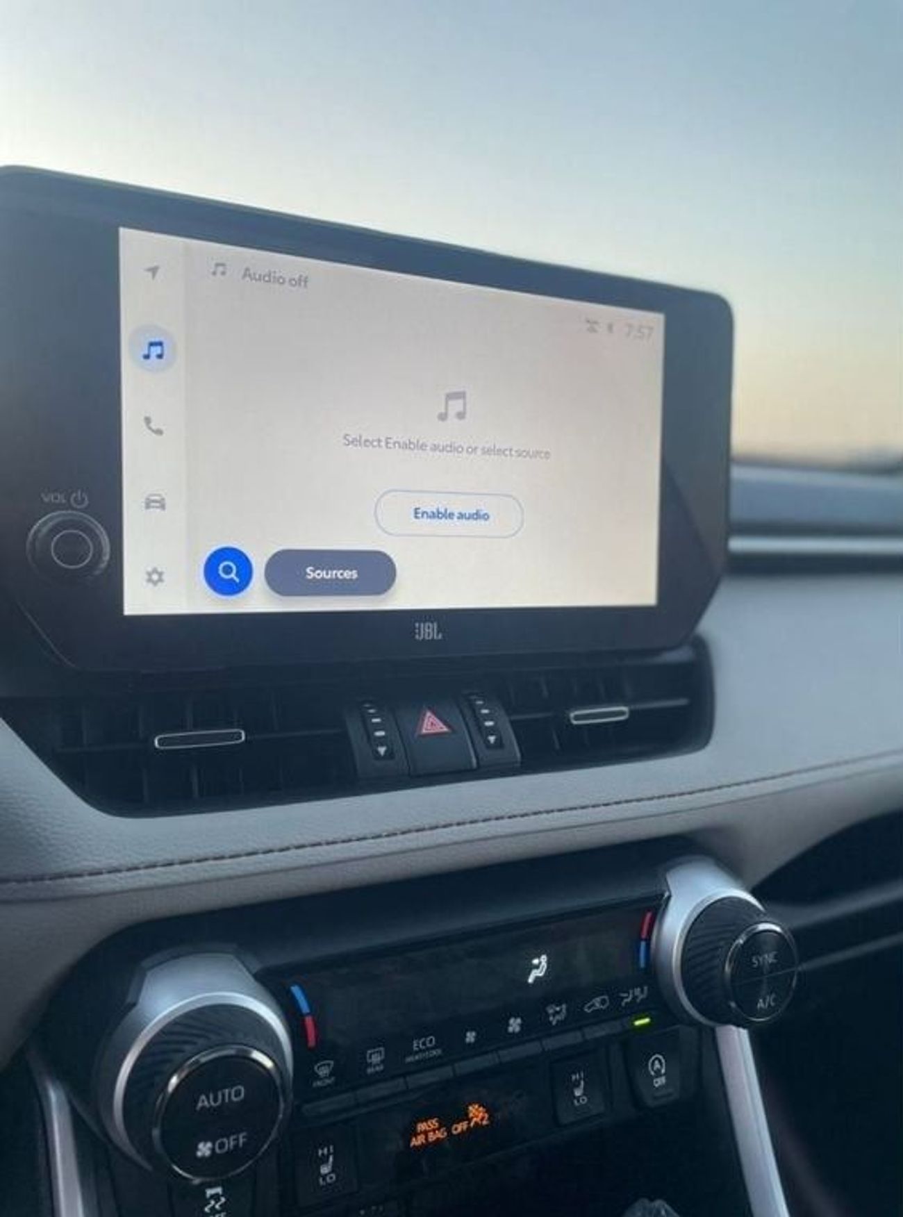 Toyota RAV4 2024 Toyota Rav4 XLE Premium+ 2.5L V4 - AWD 4x4 - Full Option With Radar - 2 Keys -