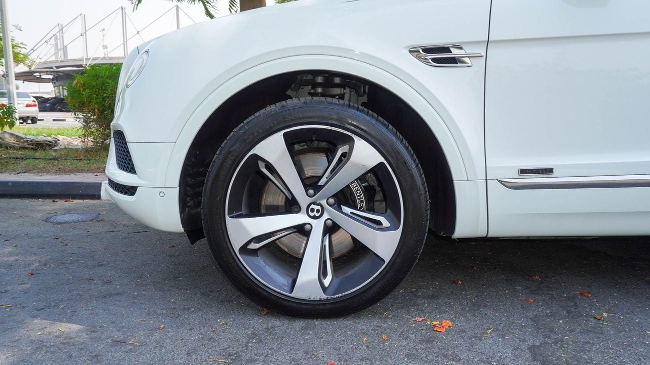 Bentley Bentayga V8 DIESEL 2018 GERMAN SPECS