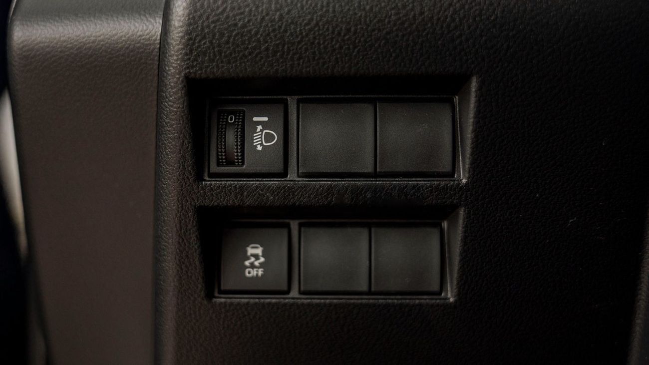 تويوتا لاند كروزر GXR LC GXR 3.3D\(LHD) TOYOTA LAND CRUISER LC300 GXR 3.3D AT MY2025 – BLACK