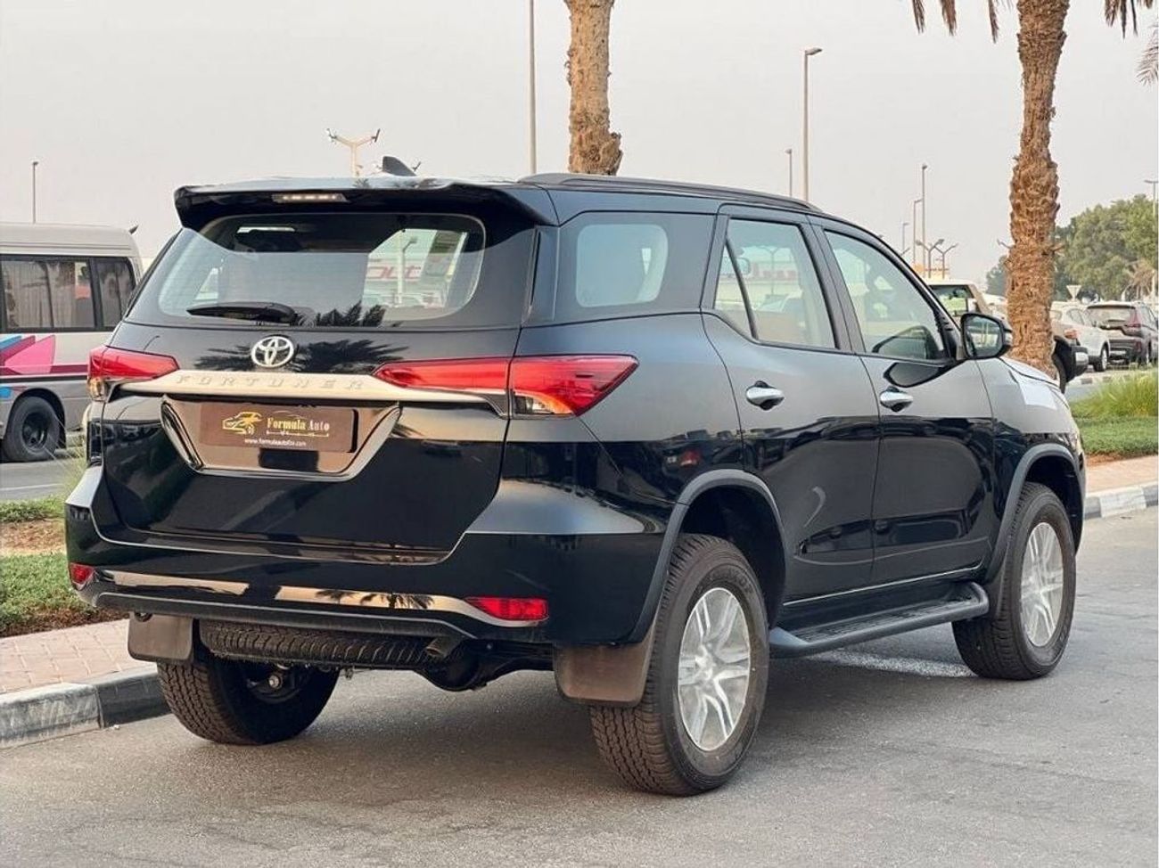 Toyota Fortuner 2.7L SUV 4WD // 2024 // WHIT DVD & BLUETOOTH & CAMERA // SPECIAL OFFER // BY FORMULA AUTO // FOR EXP