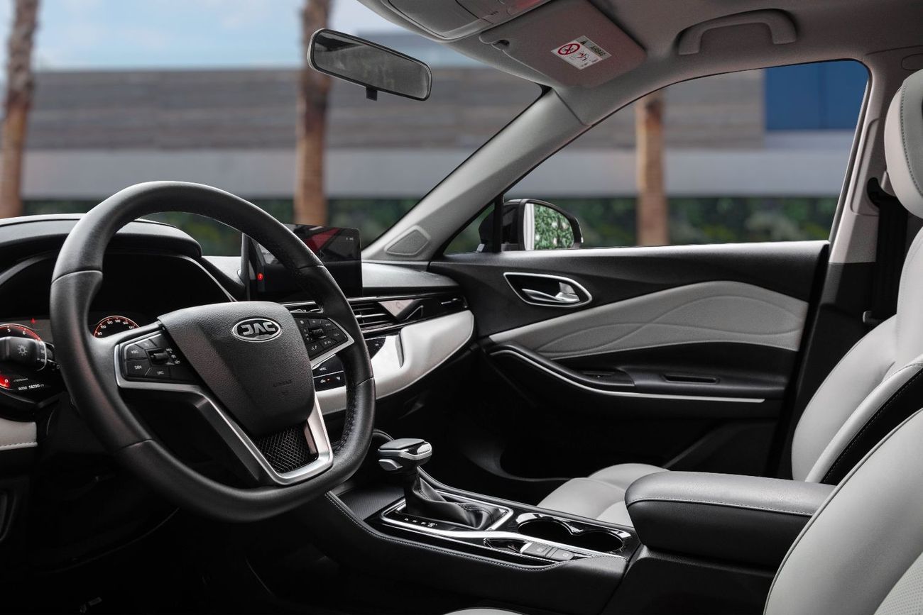 JAC JS4 | 1,175 P.M  | 0% Downpayment | Pristine Condition!