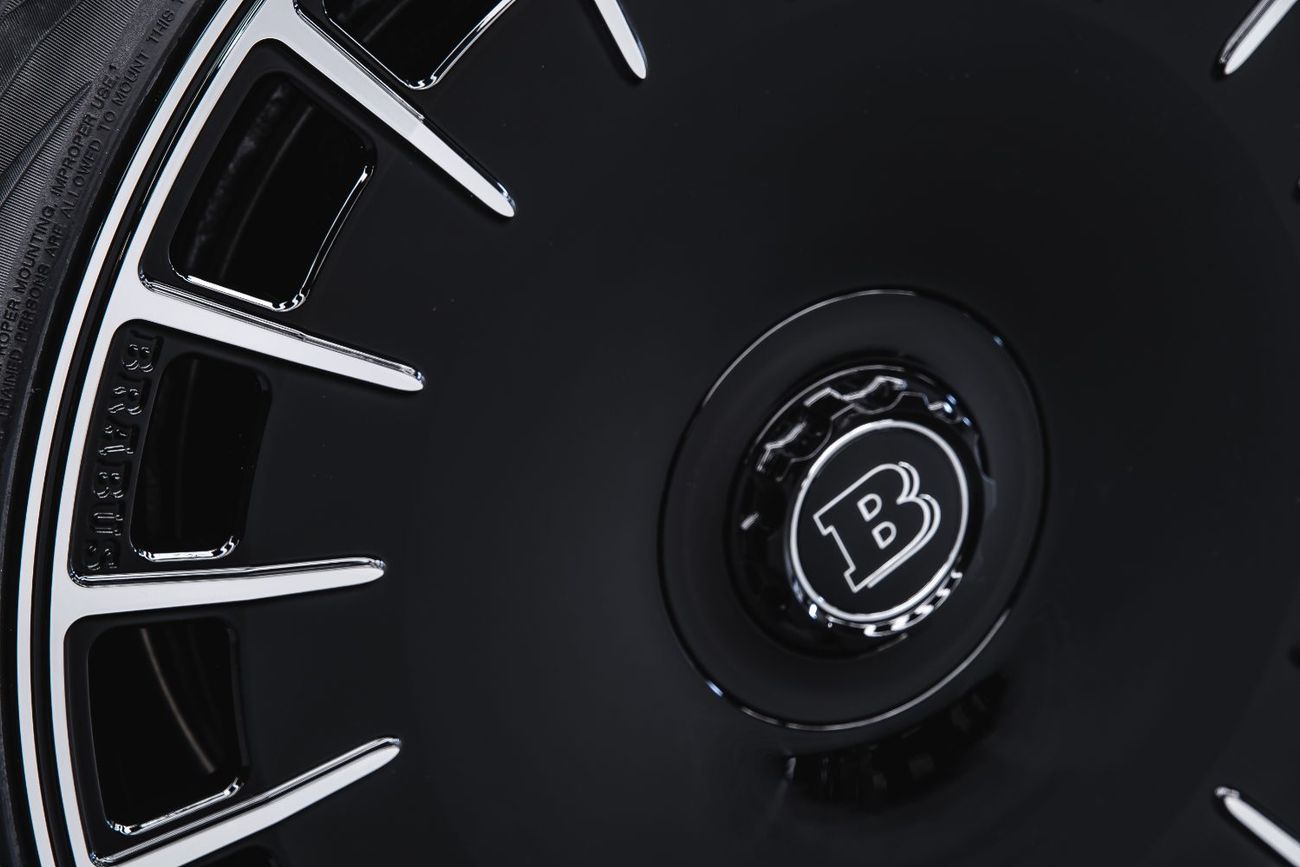 Mercedes-Benz S 63 AMG BRABUS B930 + Ceramic Brakes + Burmester 4D + Carbon Interior