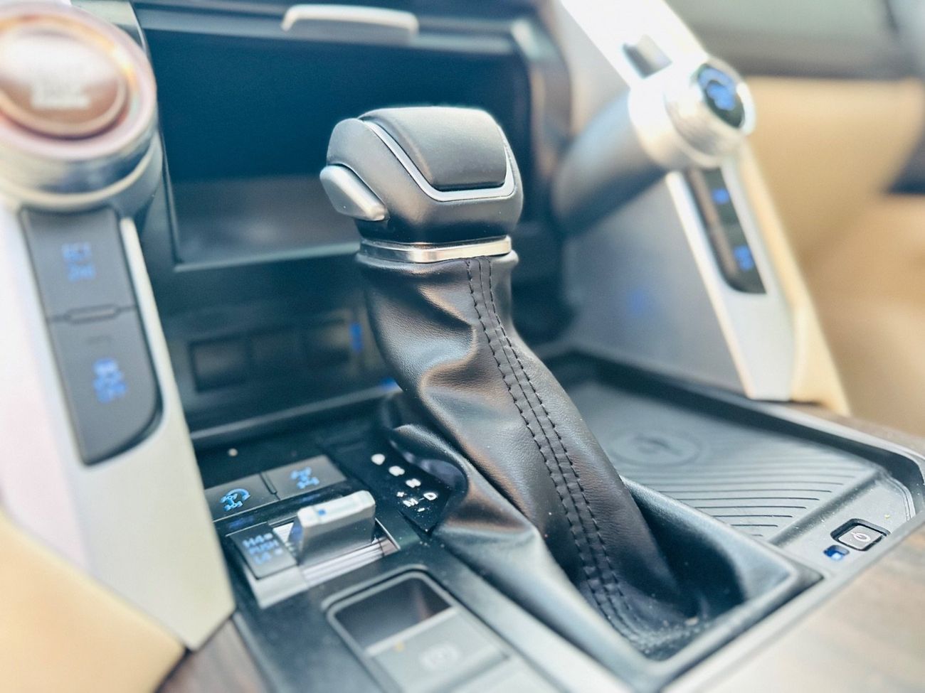 Toyota Land Cruiser GXR 4.6L