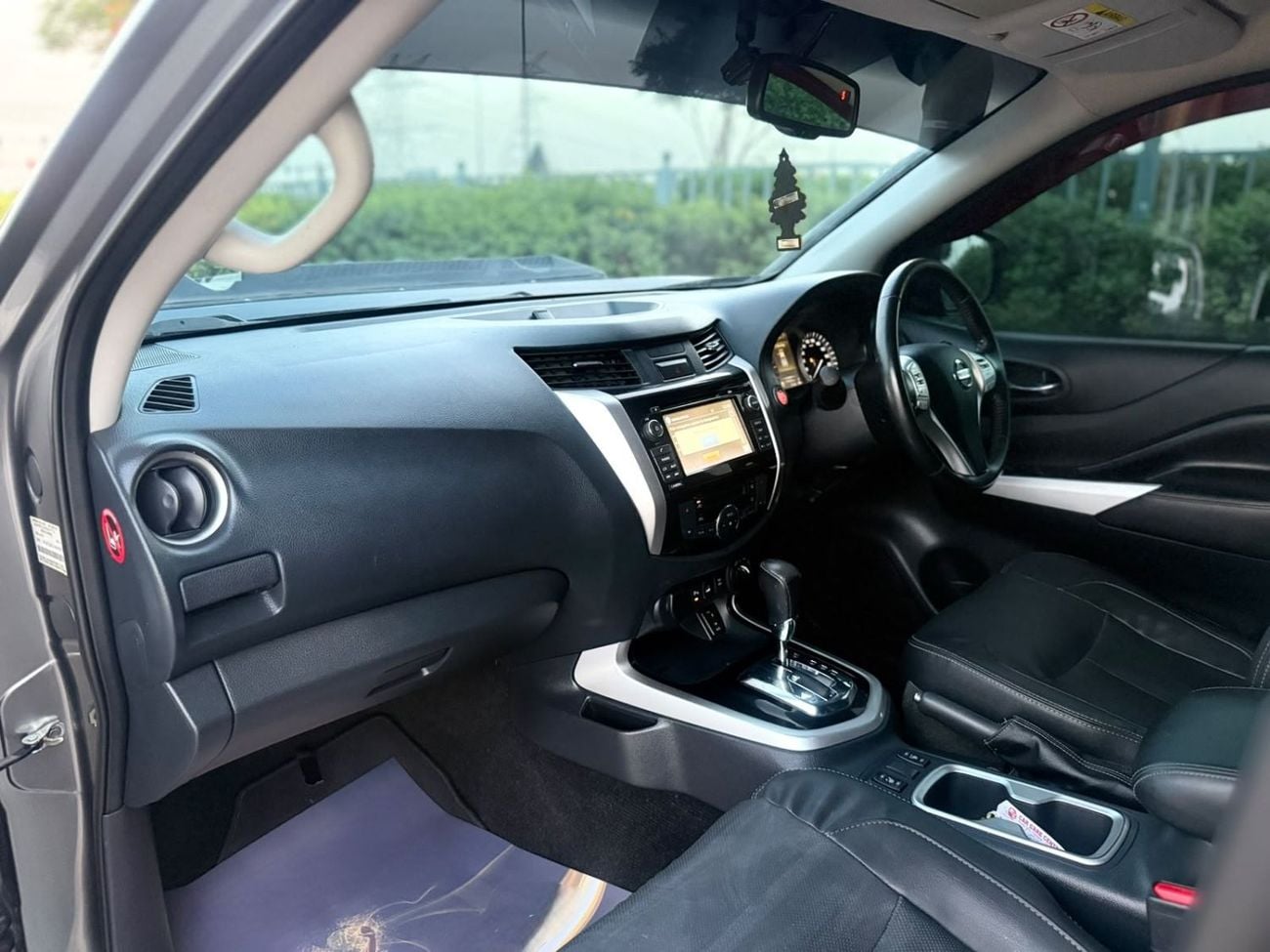 نيسان نافارا FACELIFTED TO 2024 MODEL | RHD | 2.3 DIESEL ENGINE | 4WD