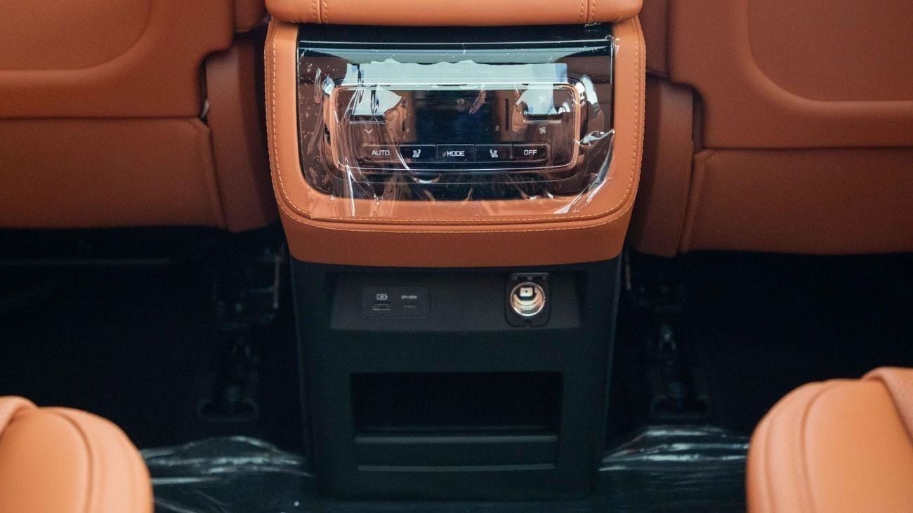 ROX 01 PRESTIGE VIP 7SEATS 1.5L PLUG-IN LONG RANGE FOR LOCAL