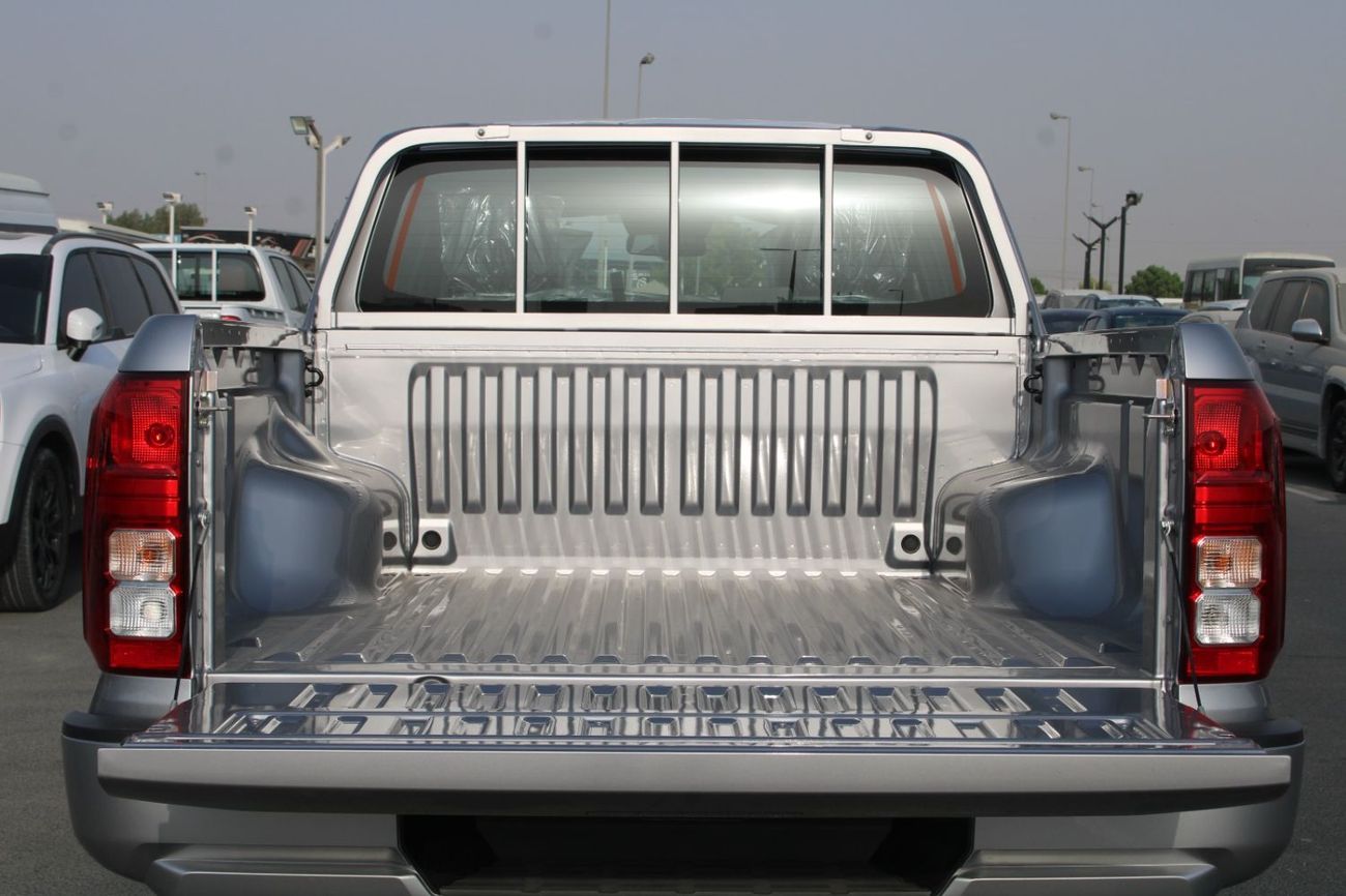 Mitsubishi L200 MITISUBISHI L200 2.4L DIESEL DOUBLE CAB 4WD GLS MANUAL