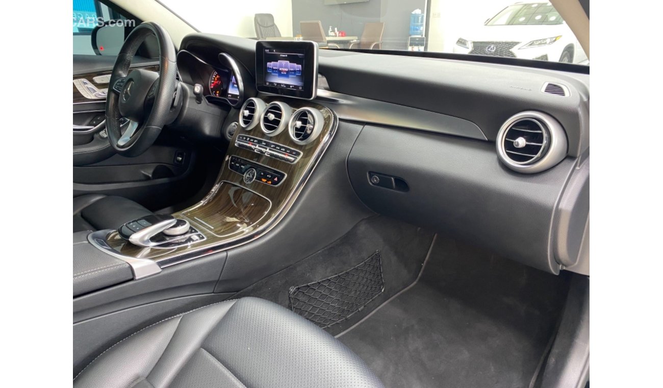 مرسيدس بنز C 300 4matic 2016