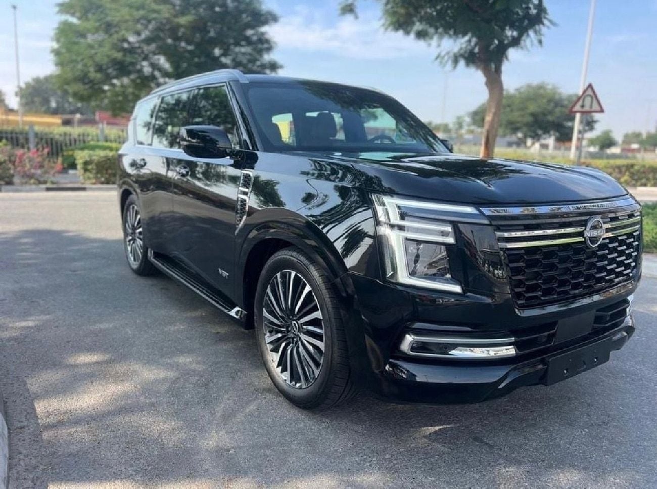 نيسان باترول Nissan patrol/ 2026 / GCC / black / 0km