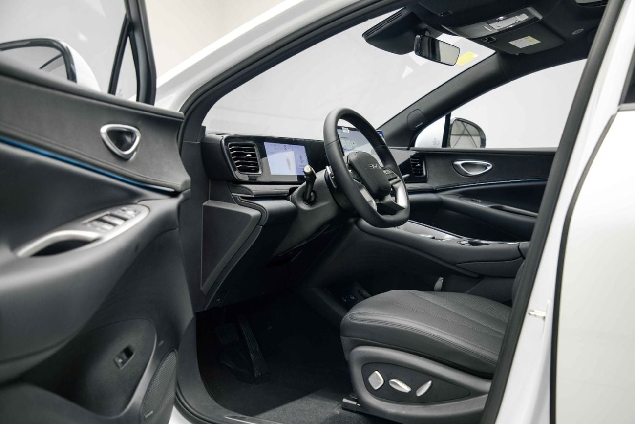 BYD Sealion 06 Navigation Plus - White Inside Black | Export Only