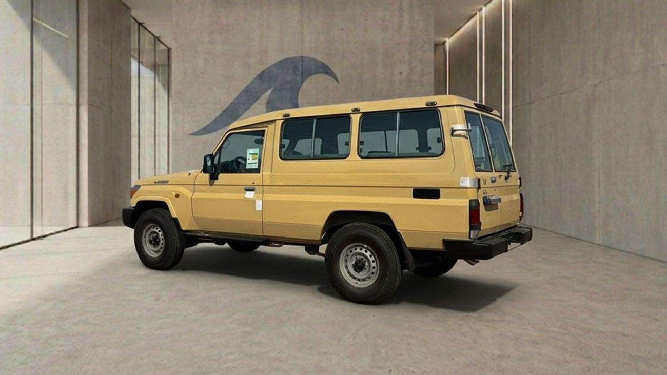 تويوتا لاند كروزر 70 LC 78 HARDTOP 4.0L AT