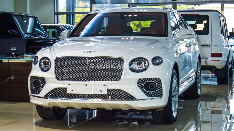 Bentley Bentayga First Edition V8 for sale. White, 2021