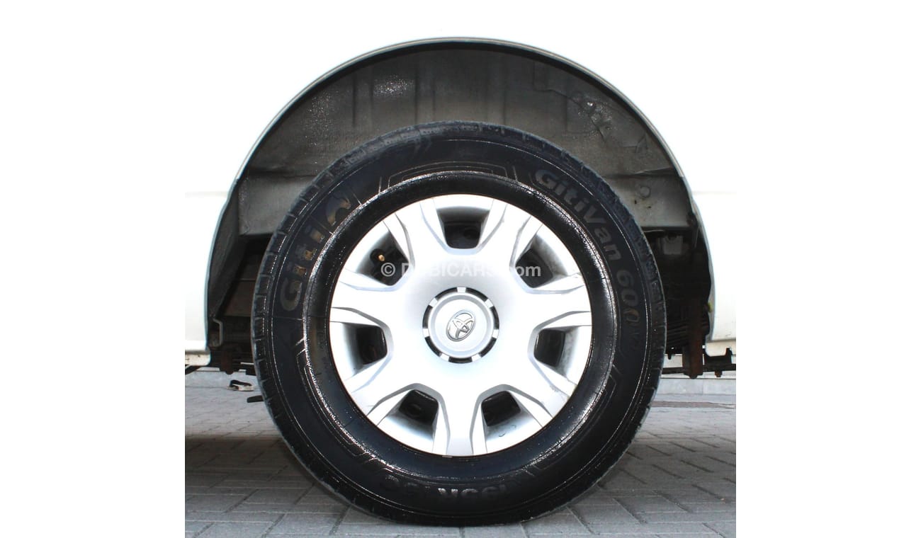 Toyota Hiace GL - High Roof LWB Toyota Hiace 2016 GCC High Roof, in excellent condition