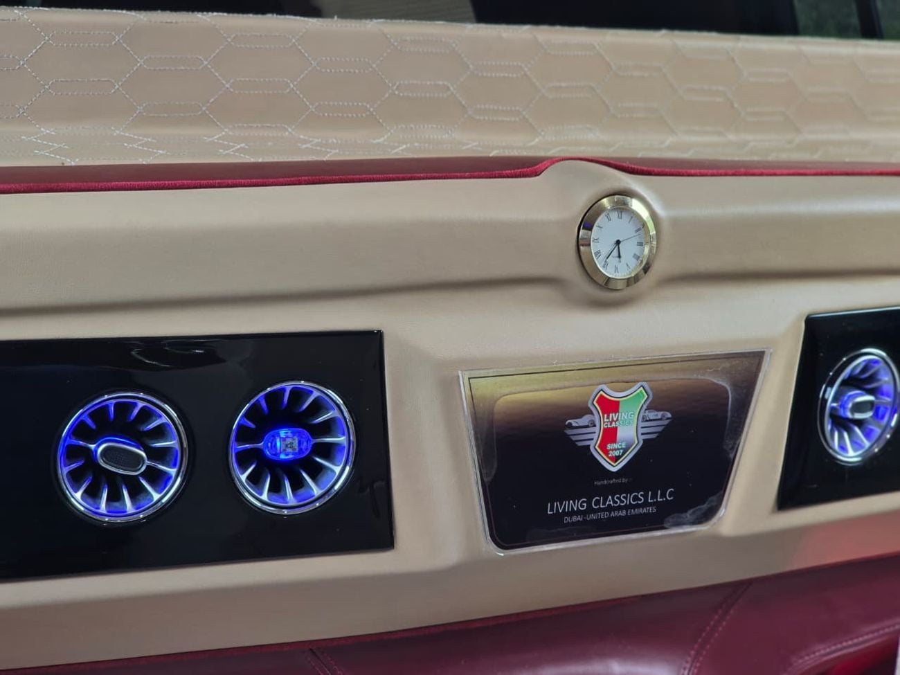 Cadillac Escalade PLATINUM 2018 VIP Edition GCC Specs | 2Keys | VIP seats | TV | Perfect condition