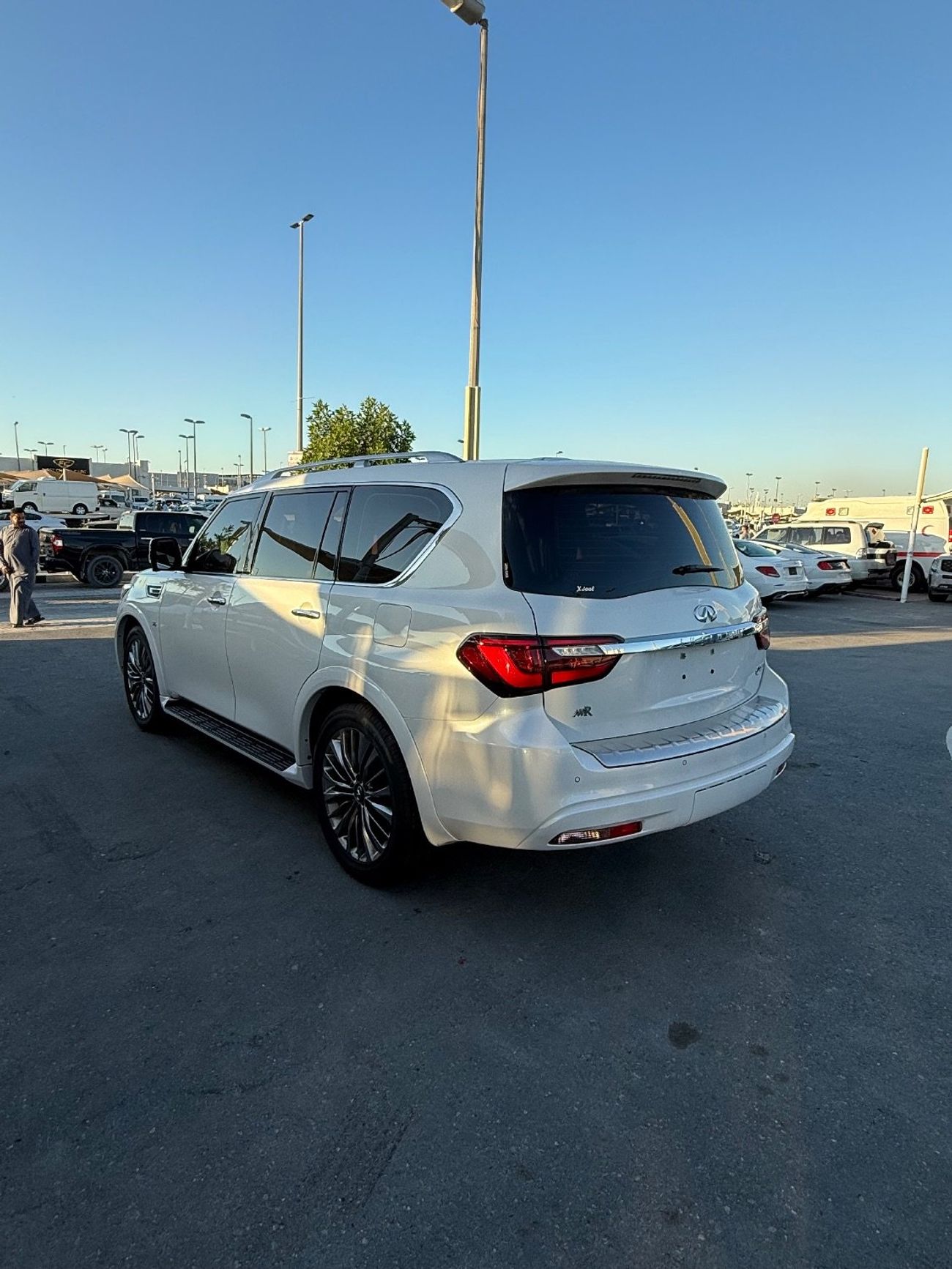 Infiniti QX80 Excellence 5.6L