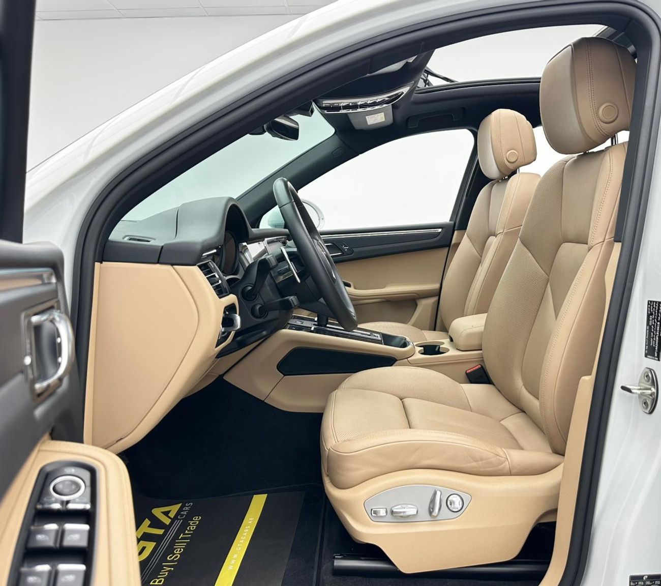 Porsche Macan Std 2.0L (260 HP) 2023 Porsche Macan, 1 Year Unlimited KM Warranty, Porsche Full Service History, GC