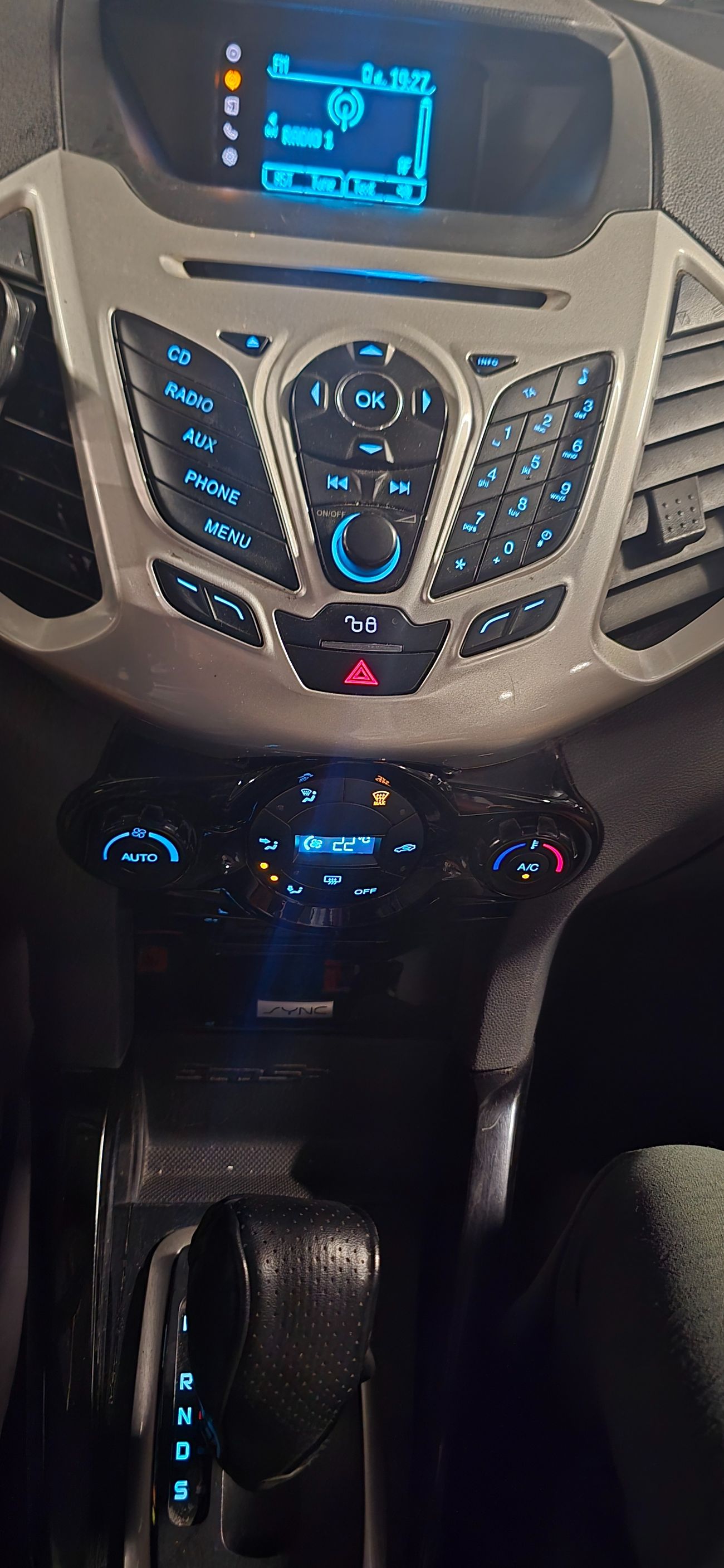 فورد ايكو سبورت 1.5, Titanium