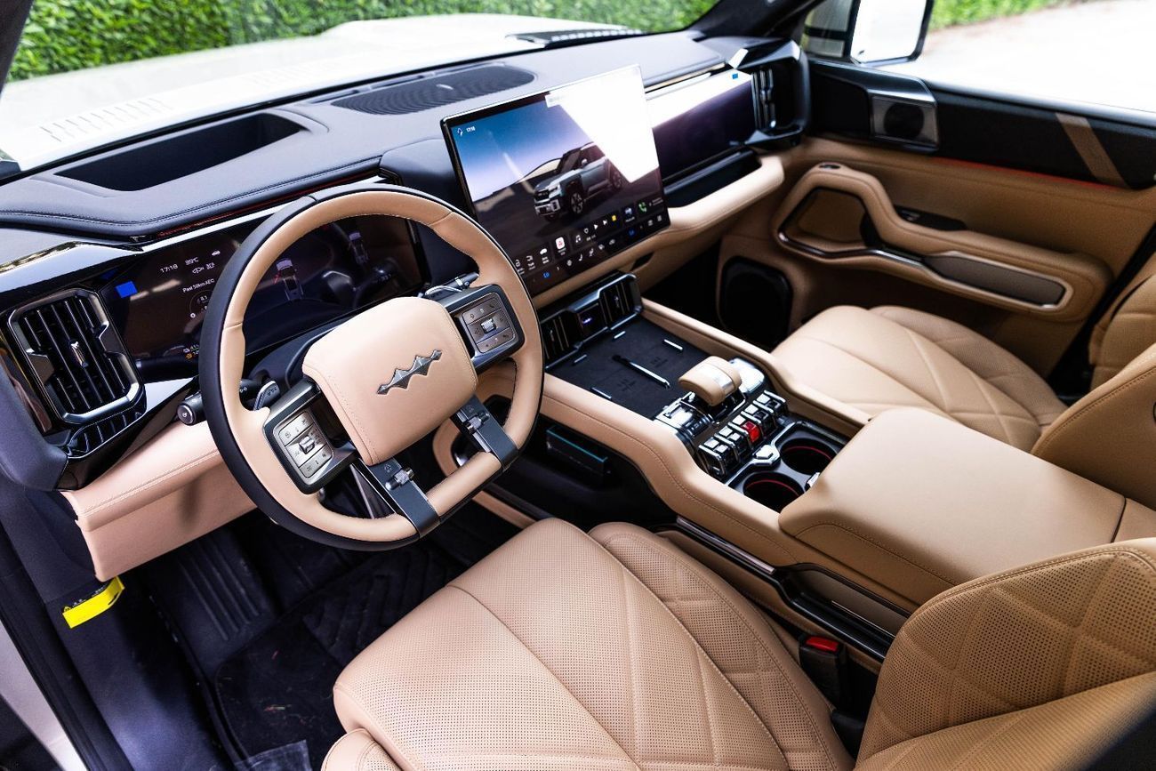 بي واي دي ليوبارد 8 Smart and Brave Flagship Edition (7 Seats)