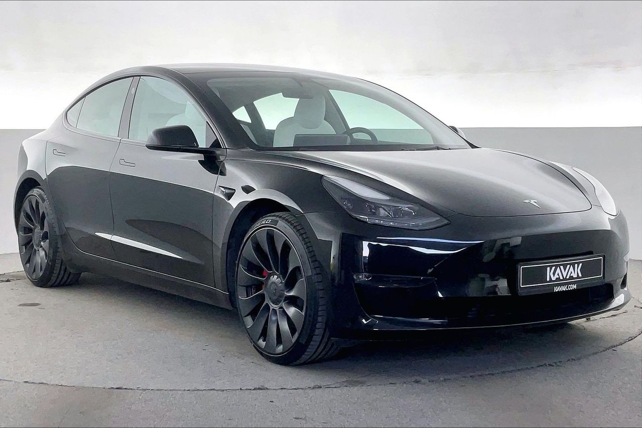 تسلا موديل 3 Performance (Dual Motor) | National Day Celebration | شامل الضمان | 0 ﺪﻔﻋﺓ ﺃﻮﻟﻯ