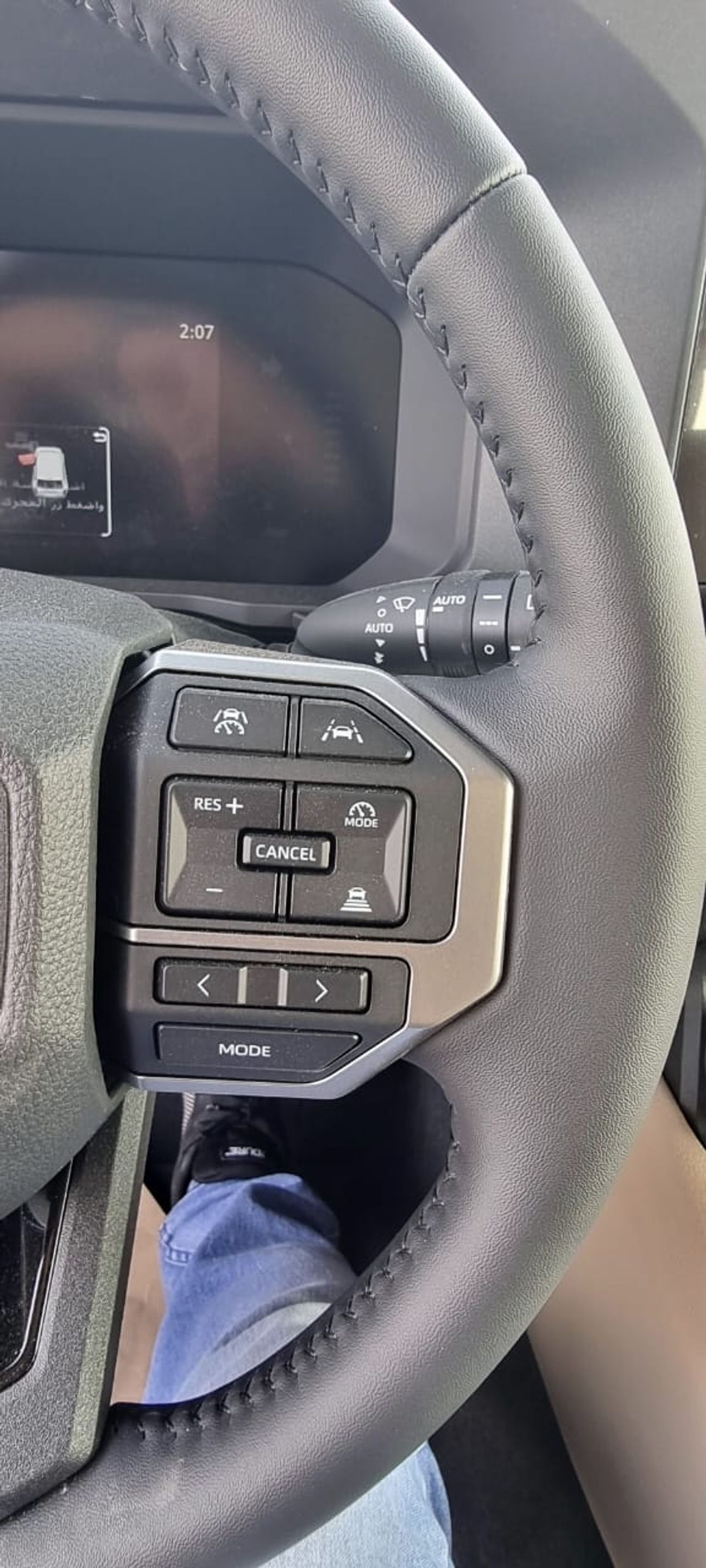 تويوتا برادو TOYOTA PRADO 2.4L PETROL WITH RADAR MY 2025