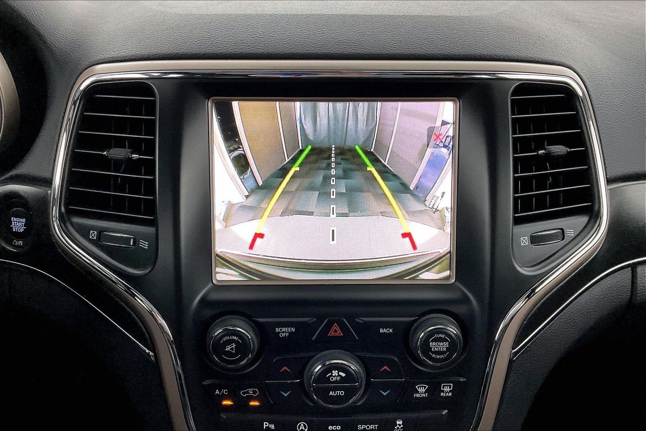 جيب جراند شيروكي Limited | سنة ضمان مجانية | 0 دفعة أولى | سياسة الإعادة بعد 7 أيام