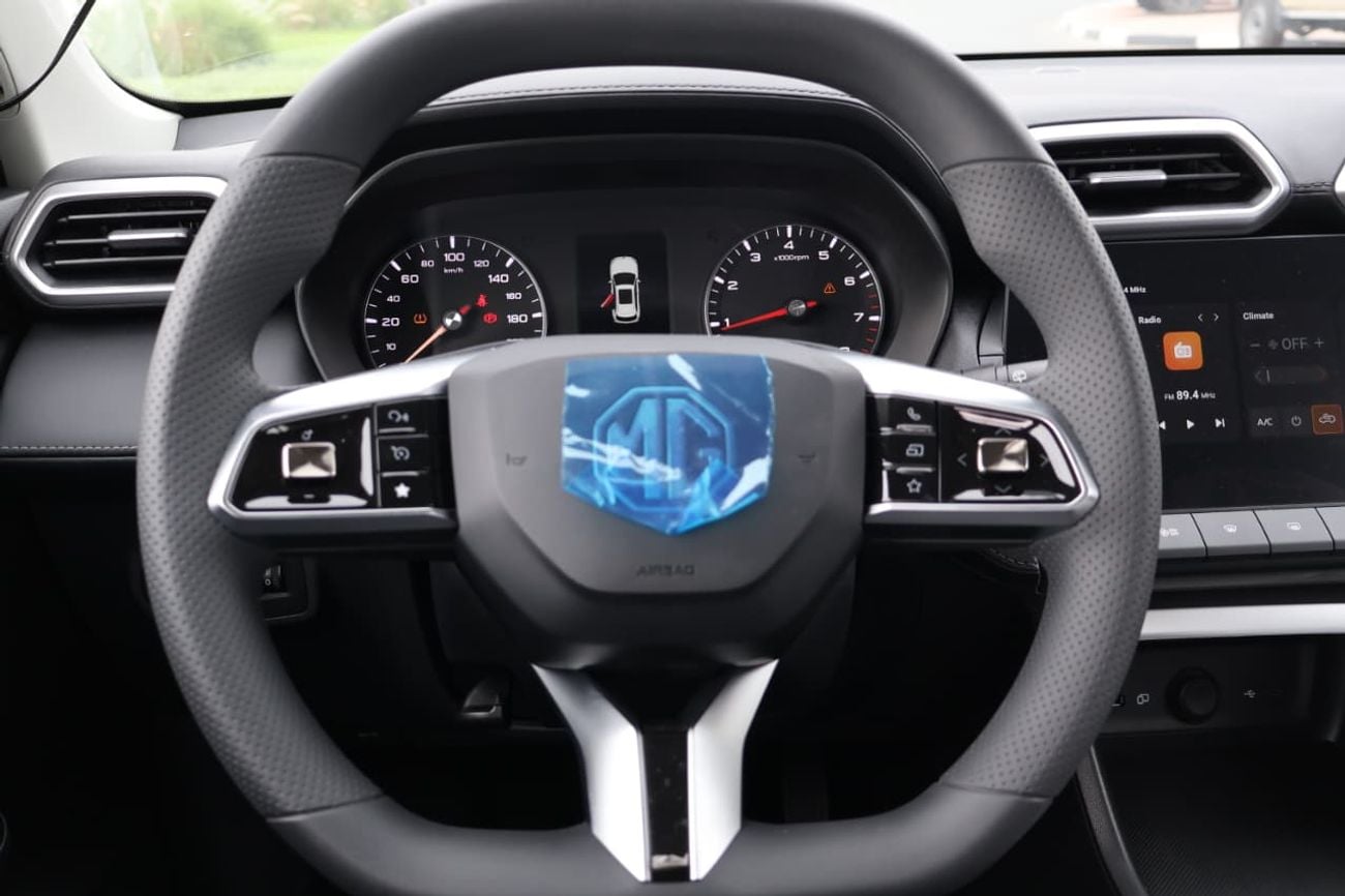 أم جي ZS 2025 MG ZS 1.5L AT STD Option New Shape