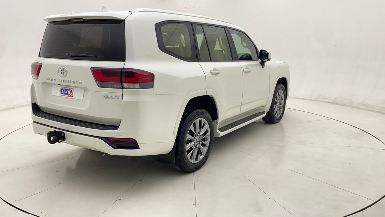تويوتا لاند كروزر GXR 4 | بدون دفعة مقدمة | اختبار القيادة في المنزل