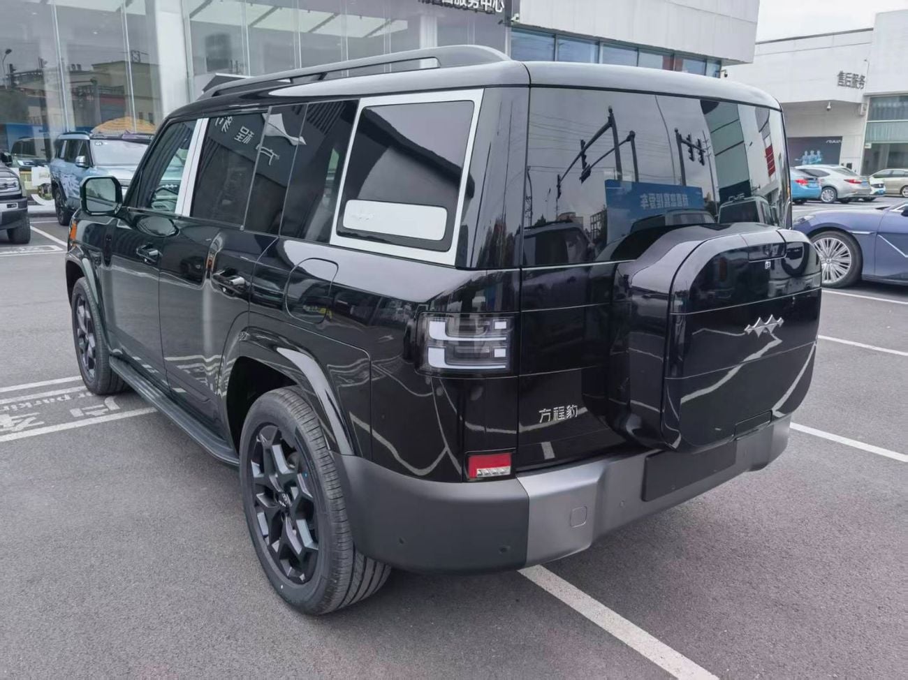 بي واي دي ليوبارد تيتانيوم 7 DMi ULTRA EDITION 4WD export price