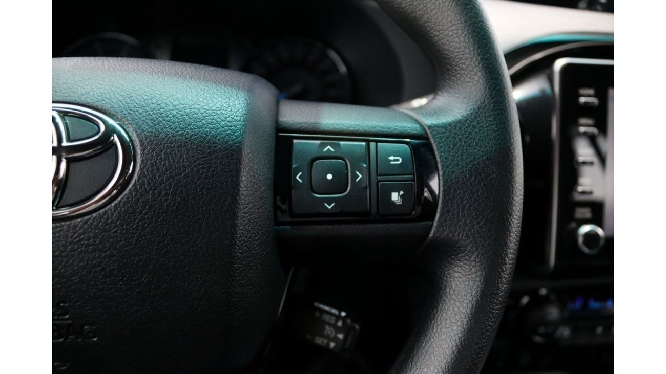 Toyota Hilux 2023 HILUX 2.8 DIESEL ADVENTURE M/T 4X4 FULL OPTION **التصدير فقط خارج الخليج** **EXPORT ONLY**
