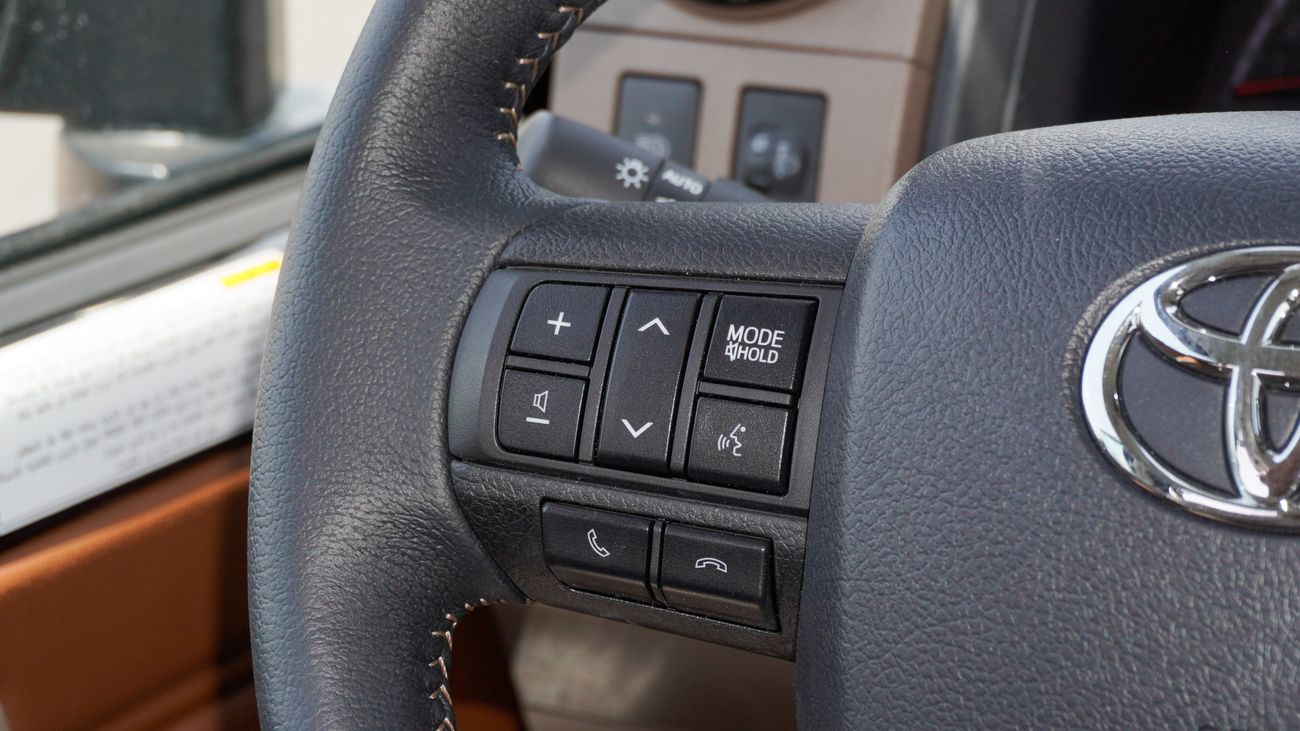 Toyota Land Cruiser 70 LX 4.0 L V6