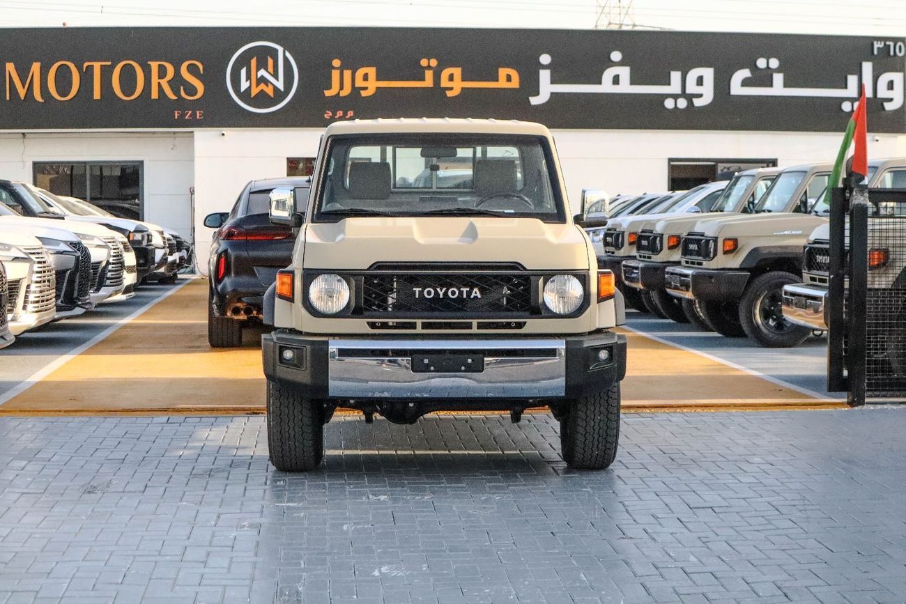 تويوتا لاند كروزر بيك آب Std 4.0L Single Cab Utility 4WD