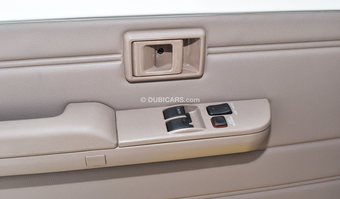 Toyota Land Cruiser 70 4.0L V6 Petrol