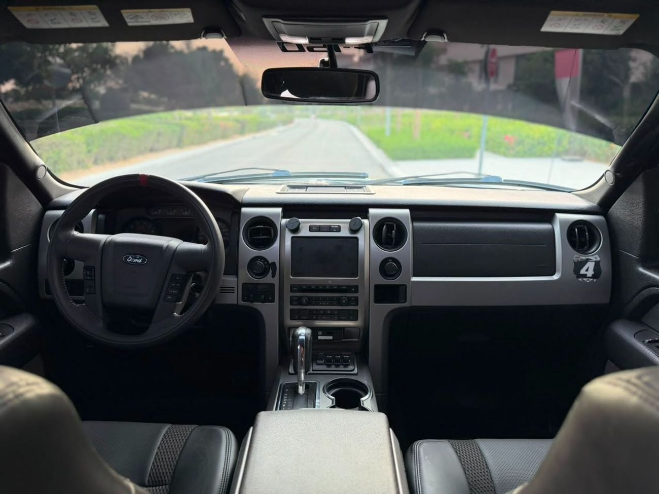 Ford F-150 SVT RAPTOR SUPER CAB