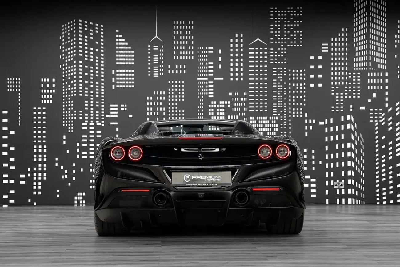 Ferrari F8 Spider STD