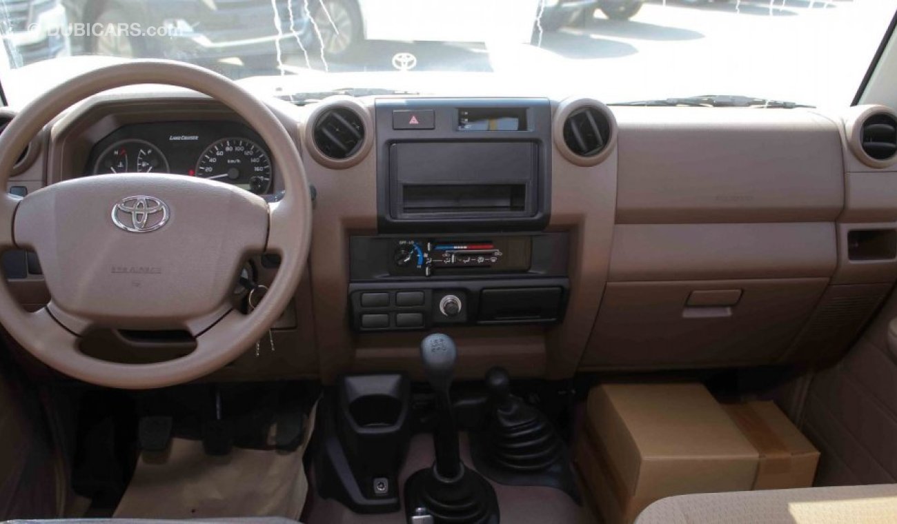 تويوتا لاند كروزر بيك آب Toyota  Land Cruiser Pickup Double Cab Diesel 4.2L- Power windows
