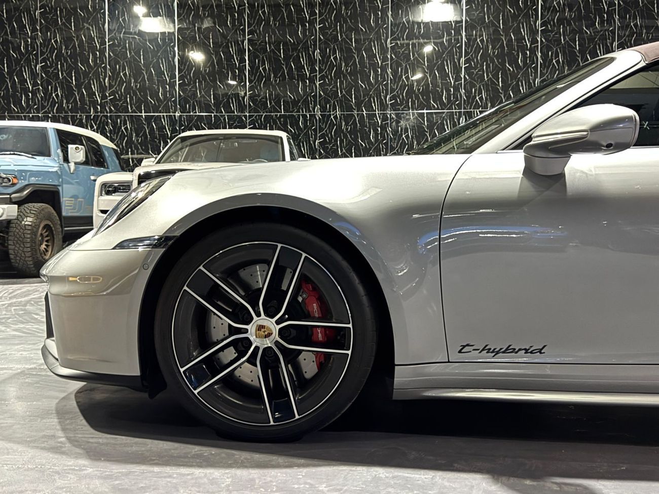 Porsche 911 Targa 4 GTS (541 HP) Convertible 2025 Porsche 911, 2027 Porsche Warranty, Sport Chrono Package, Very