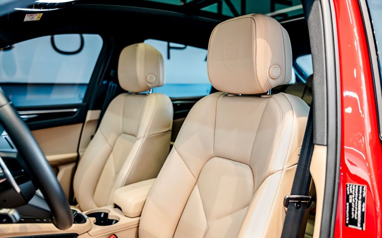 بورش ماكان 2024 Porsche Macan S, 2025 Porsche Warranty, Full Service History, Low Kms, GCC