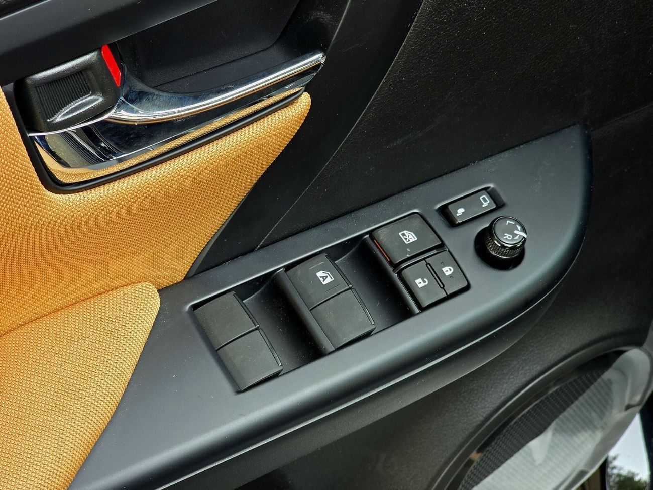 Toyota Fortuner TOYOTA FORTUNER PETROL 2.7 - MANUAL A.C - ALLOY WHEELS - 2025 MODEL - BLACK INSIDE BROWN - GCC SPE