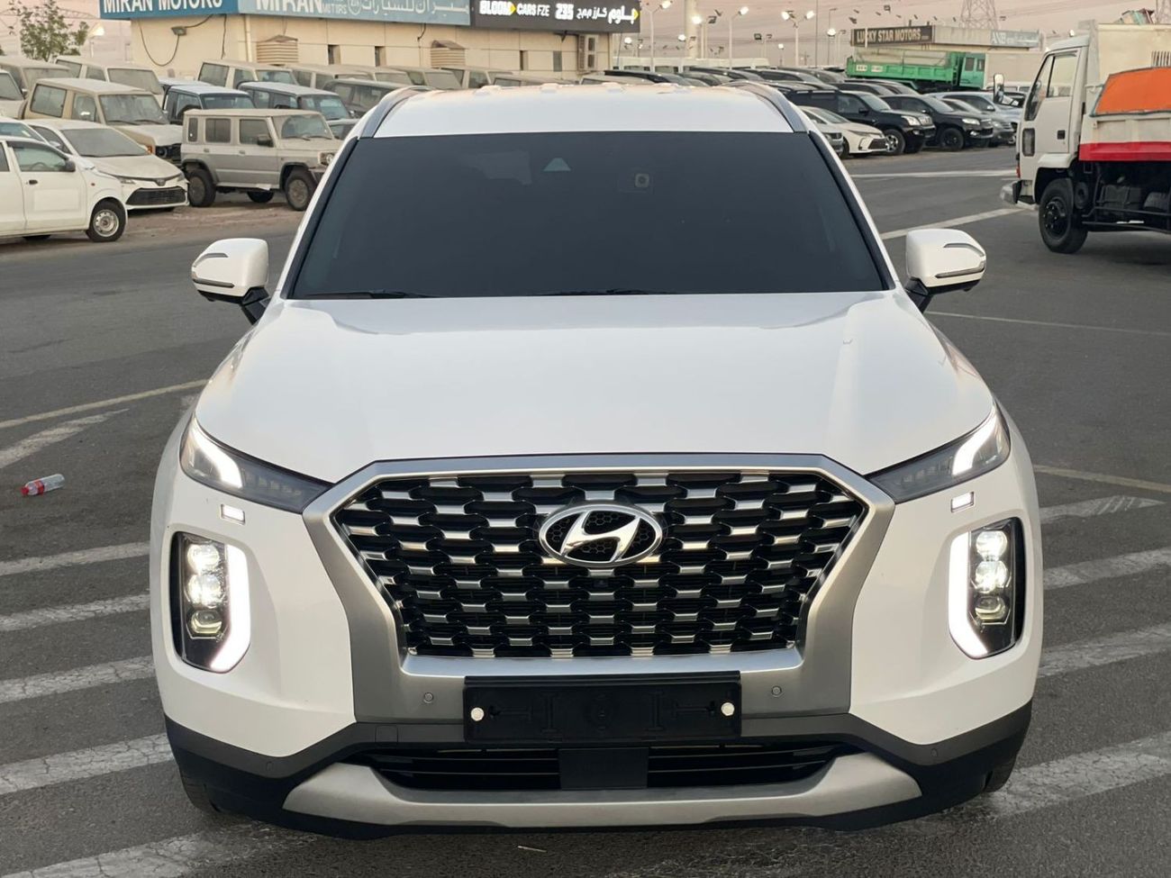 Hyundai Palisade 2021 Hyundai Palisade Premium Limited Full Option No Sunroof - Korean Specs Clean Title - 360* CAM -