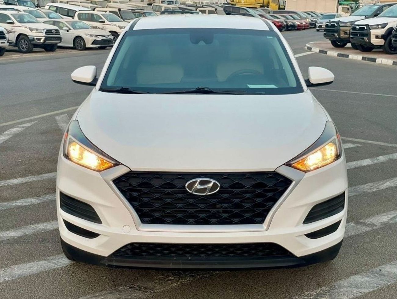 هيونداي توسون 2020 Hyundai Tucson 2.0L V4 GDi Premium With Lane Assist & Leather Seat - Super Clean - 62,800 Milea