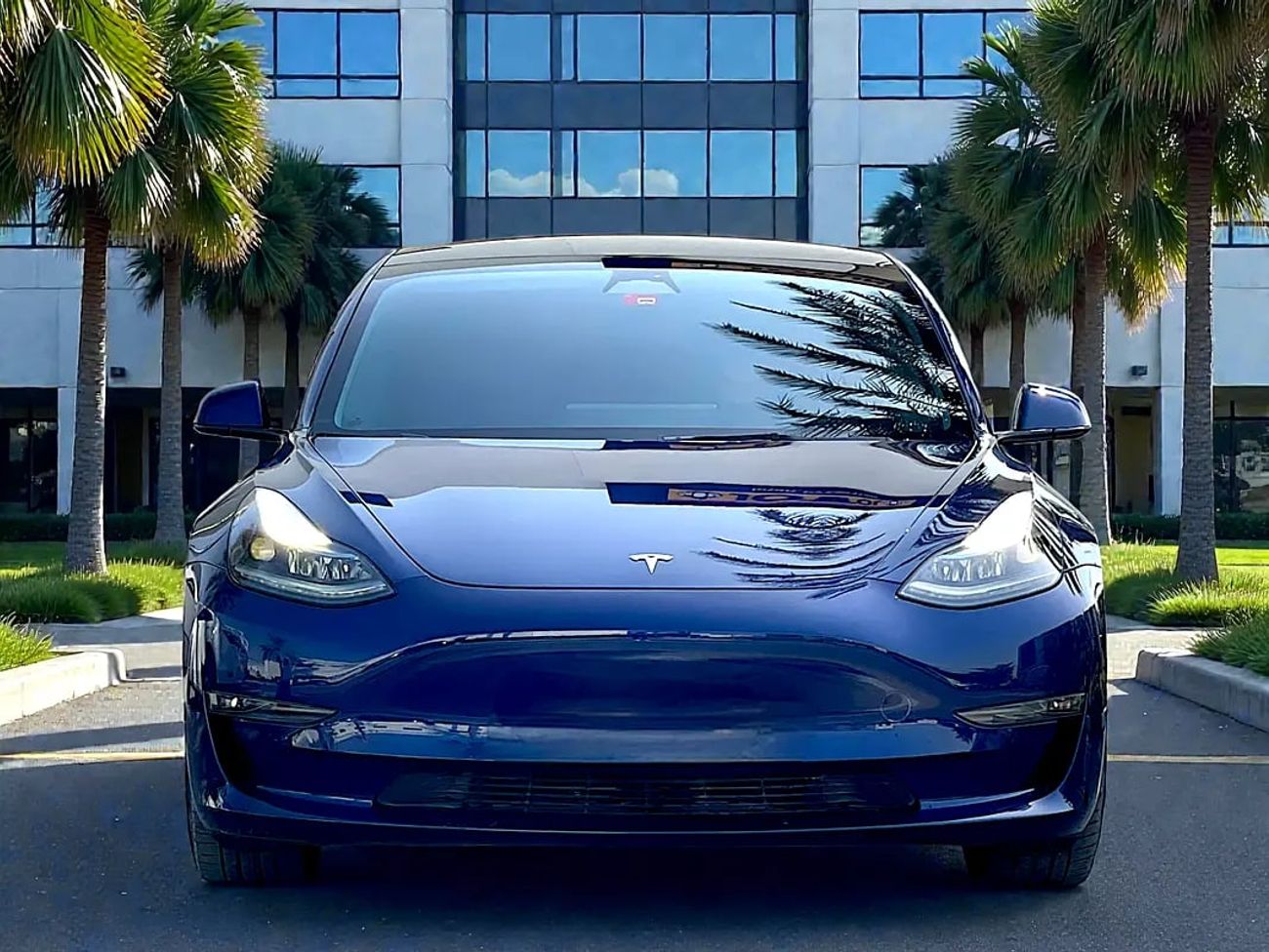 Tesla Model 3 Long Range (AWD) 1566 P.M | | | LONG RANGE | DUAL MOTOR | | GCC | WARRANTY