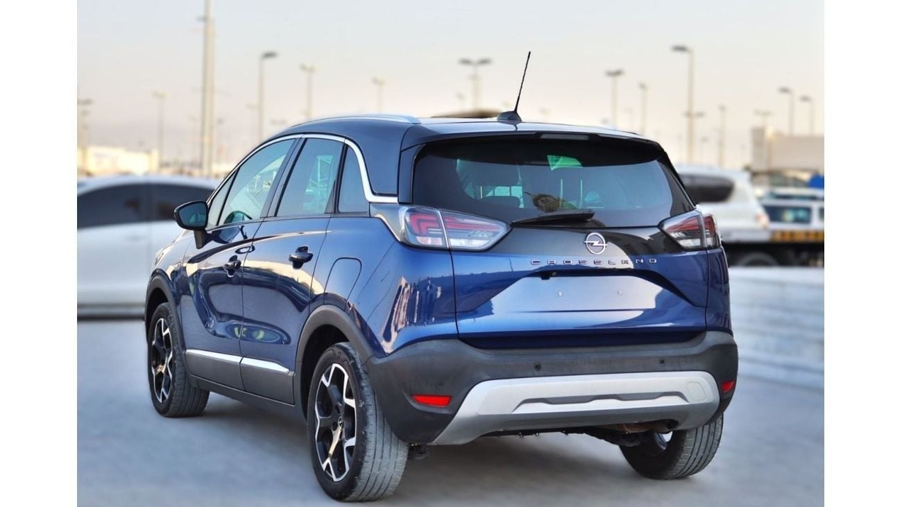 Opel Crossland X 2022 Opel Crossland 1.2 Turbo, 3-cylinder gasoline, automatic, front wheel drive