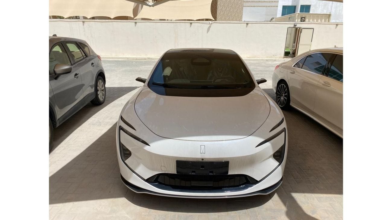 Avatr 12 Avatr 12 2024 RWD Three Lidar Luxury Edition only for local this car register in Abu Dhabi