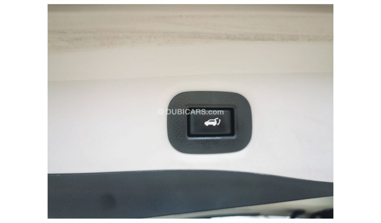 Nissan Rogue SV - AWD