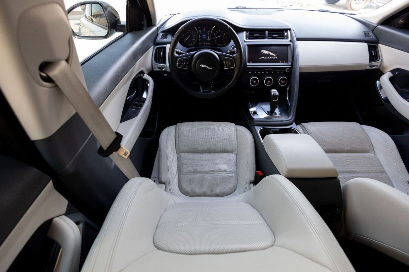 جاكوار E Pace SE P200 2.0L Jaguar E-Pace S P200 2020 GCC under Warranty with Flexible Down-Payment.