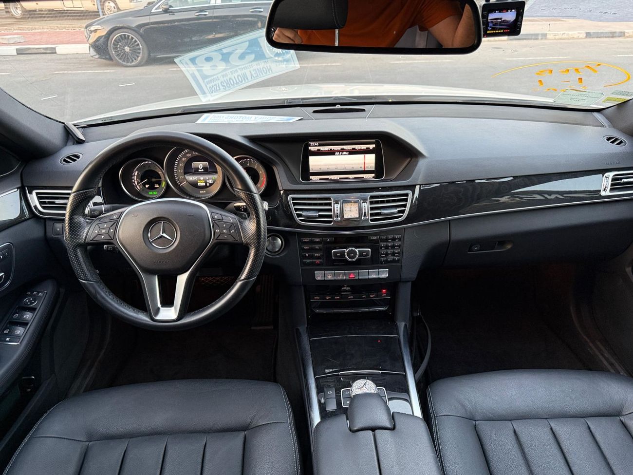 مرسيدس بنز E 400