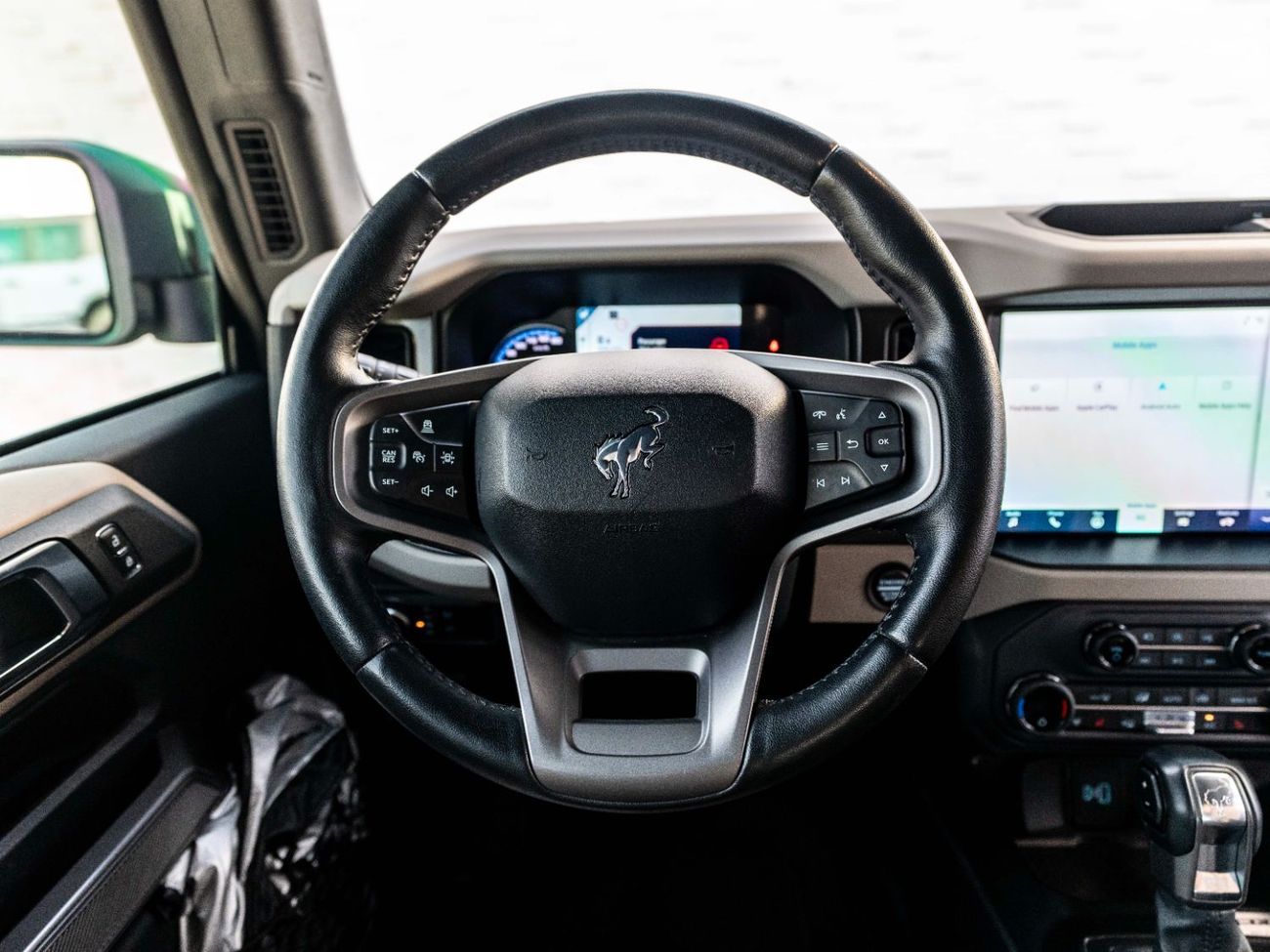 فورد برونكو Wildtrak 2.7L (4 Seater)