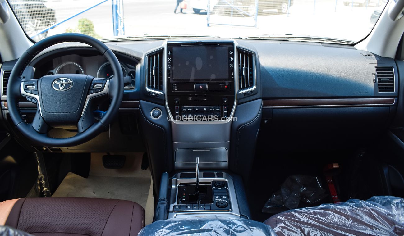 تويوتا لاند كروزر VXR