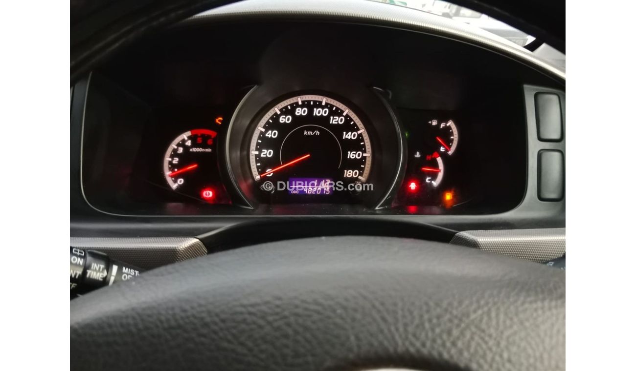 تويوتا هاياس TOYOTA HIACE VAN RIGHT HAND DRIVE (PM1621)